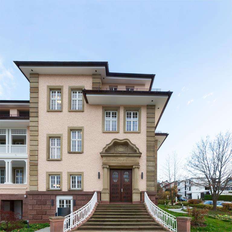 Historisch & modern – barrierefreie, helle 2-Zimmer Wohnung