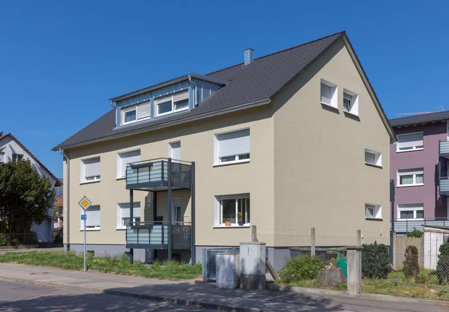 Sanierte Single-Wohnung in modernisiertem Haus